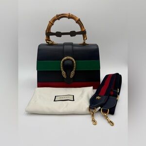 🌹♥️GUCCI Calfskin Medium Dionysus Bamboo Top Handle
Bag Navy Blue♥️🌹